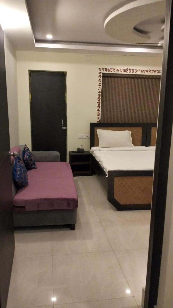 Hotel Kolam Shānti Niketan Exterior foto