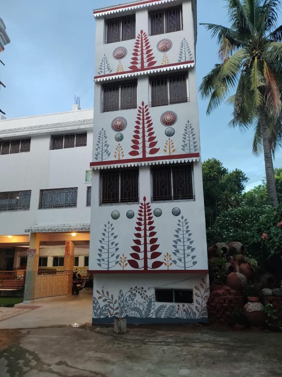 Hotel Kolam Shānti Niketan Exterior foto